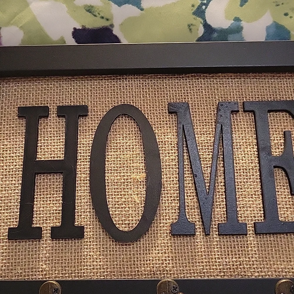 Decorative Key Rack - Picture 2 of 3